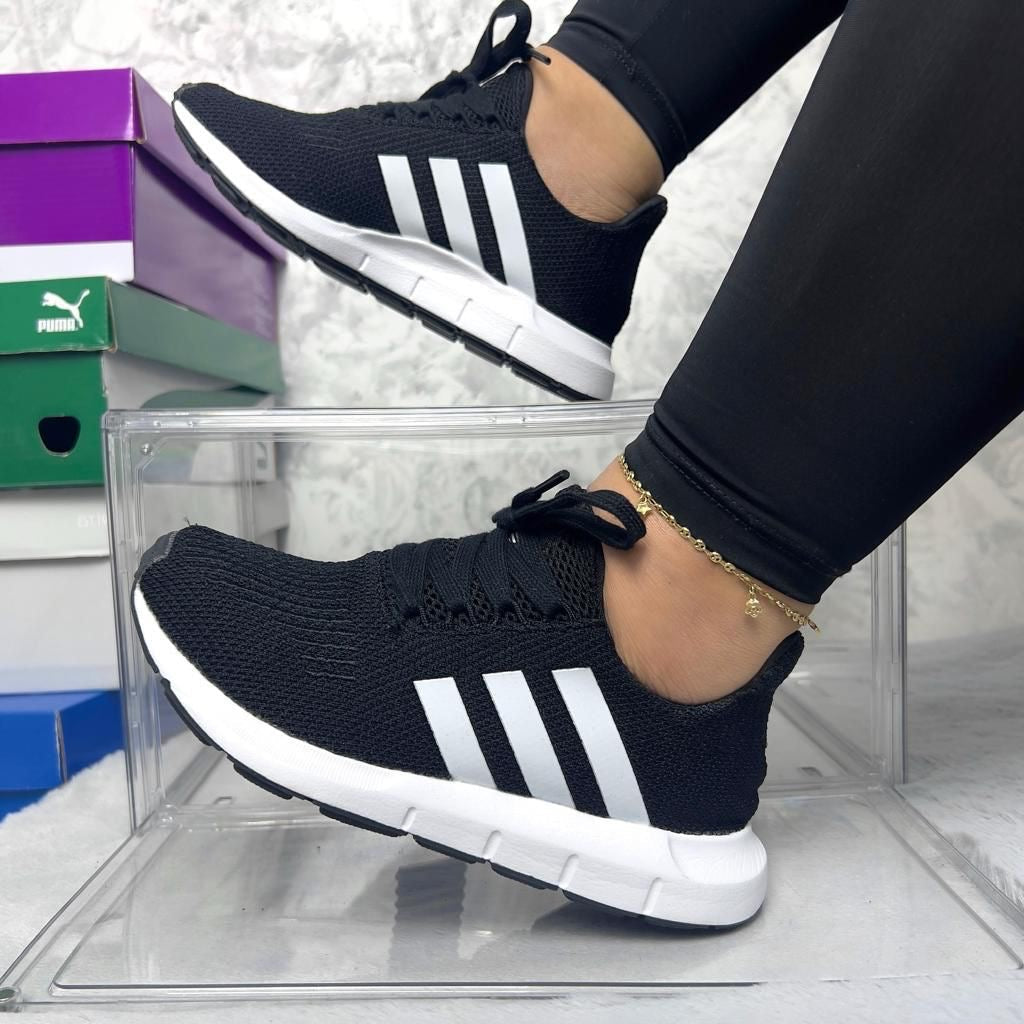 Adidas Swift Blanco Negro