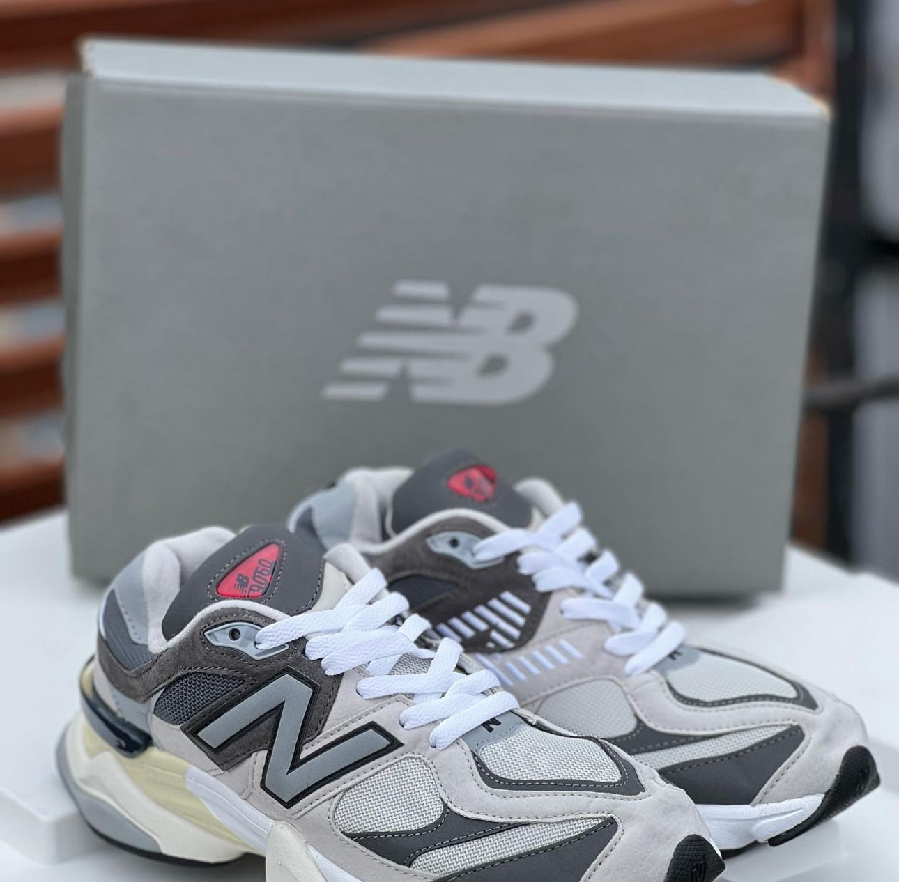 New Balance 9060 Gris Beis Café