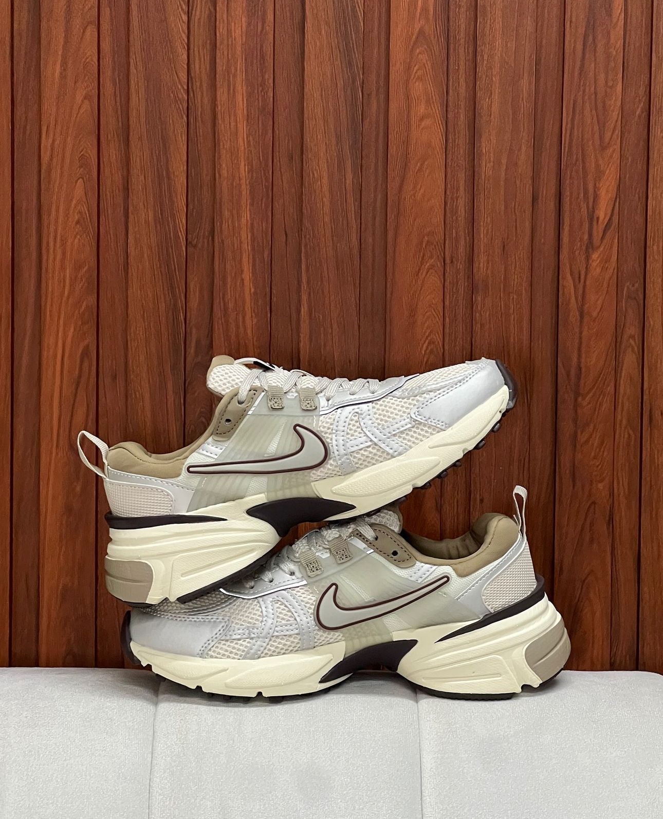 Nike V2k Gris Café