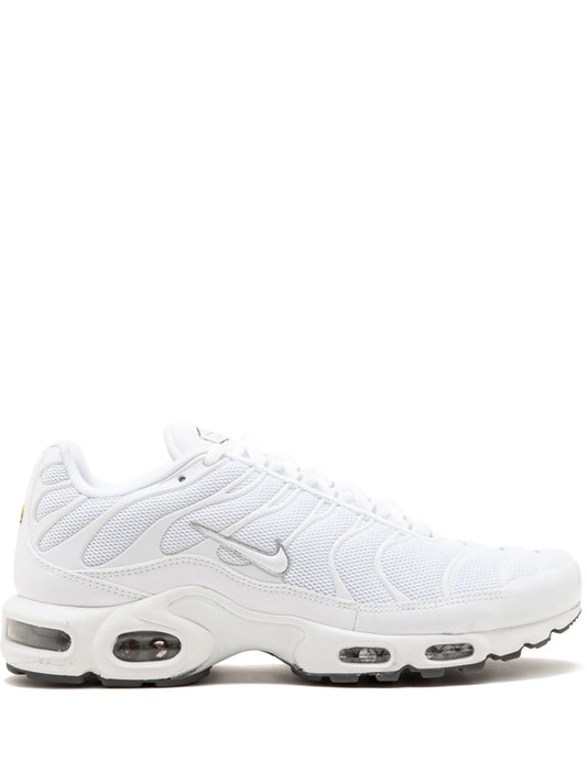 Air Max Plus Triple white