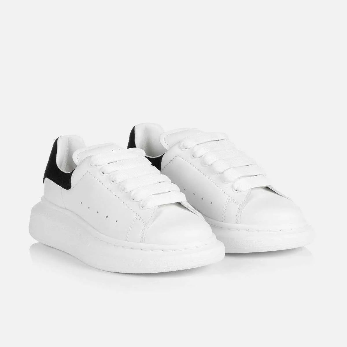 Alexander McQueen
 Blanco Negro