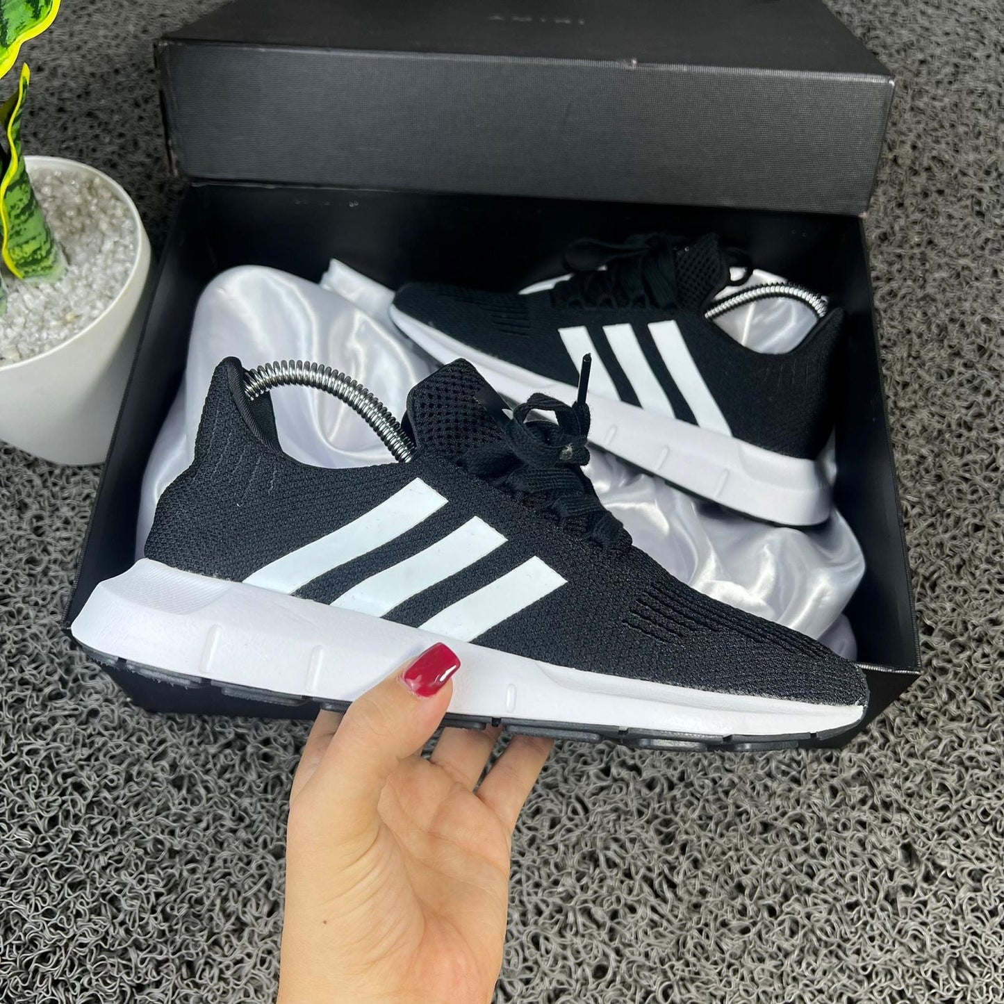 Adidas Swift Blanco Negro