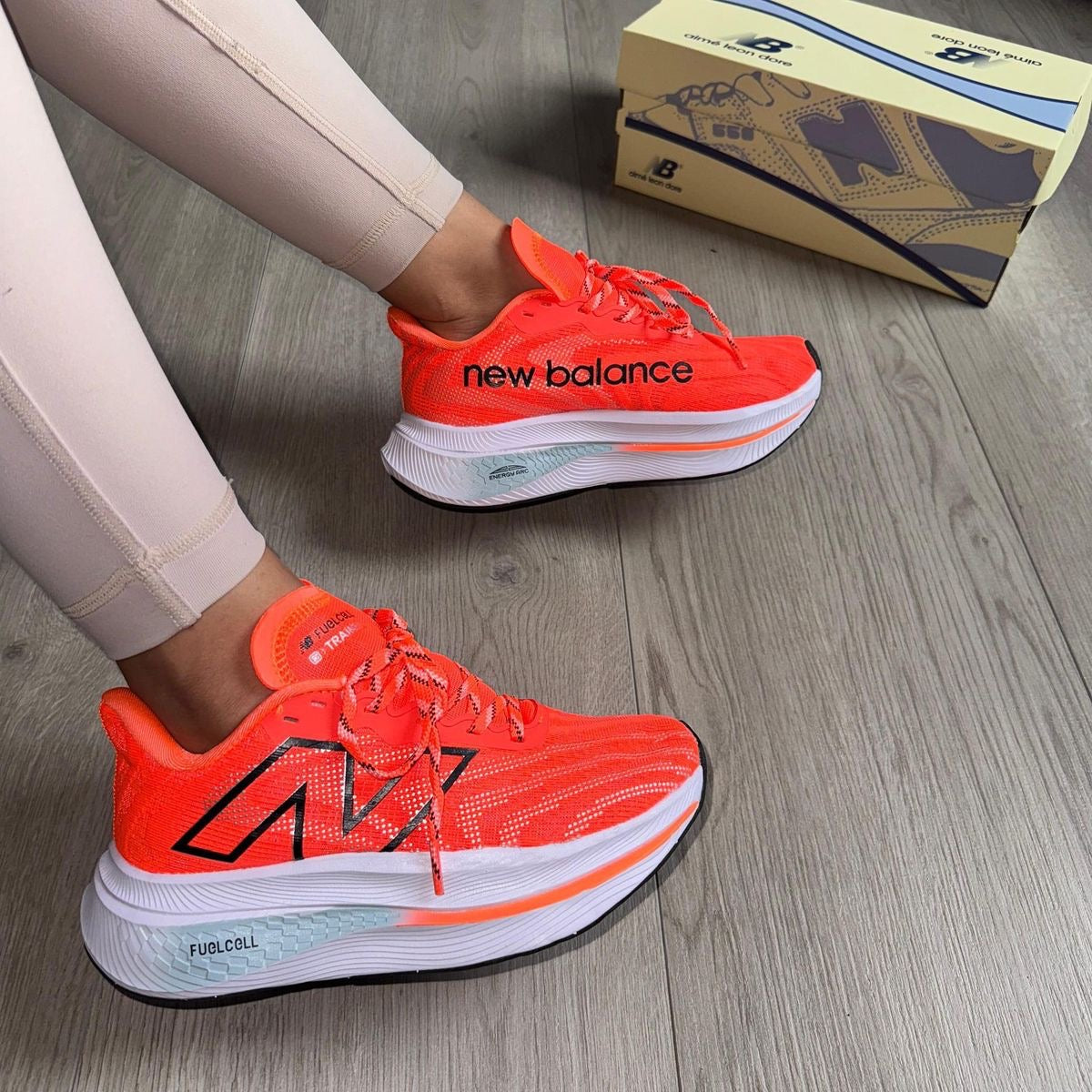 NEW BALANCE FUELCELL COLOR