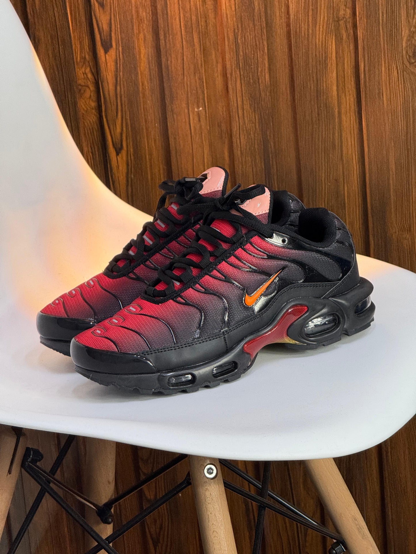 NIKE TN NEGRO/ROJO