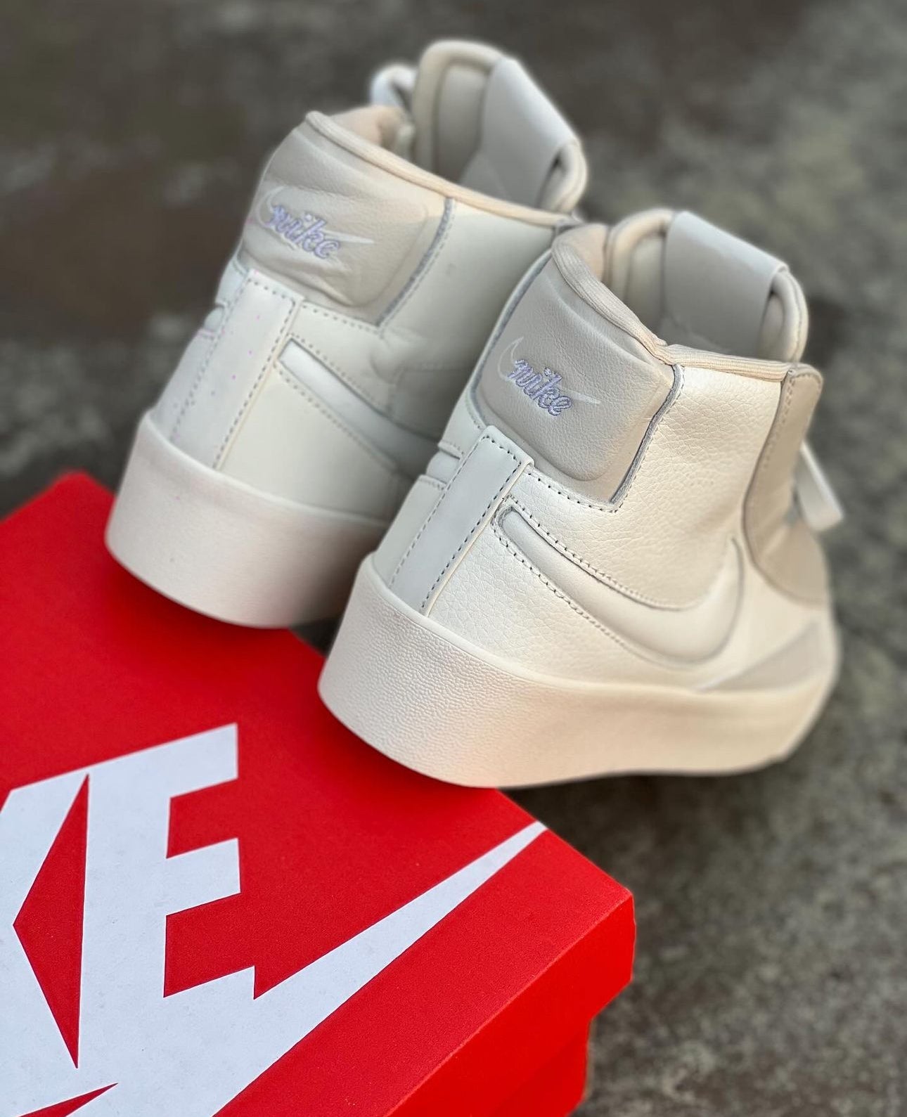 Nike Blazer Logo Blanco