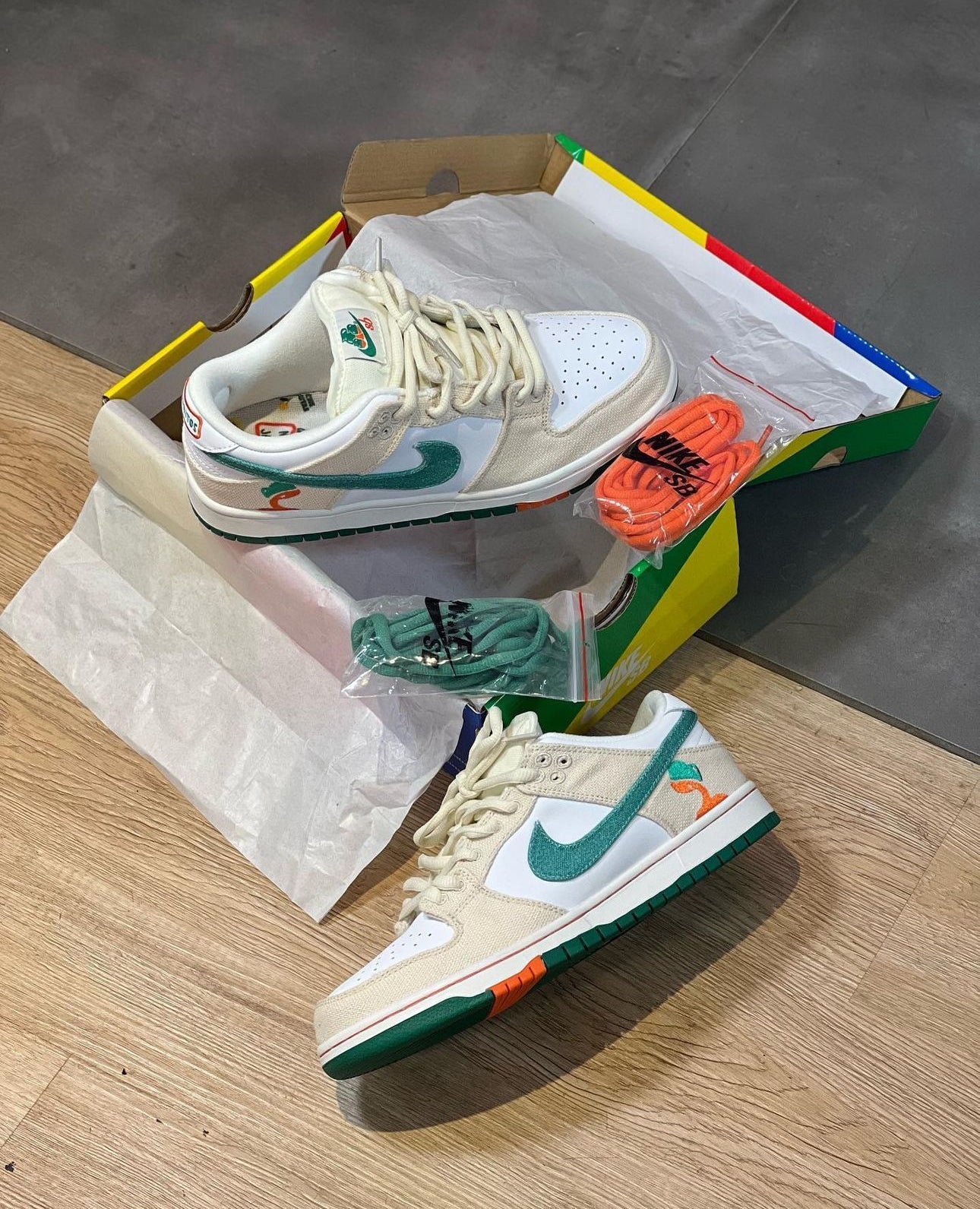 Nike SB Jarritos