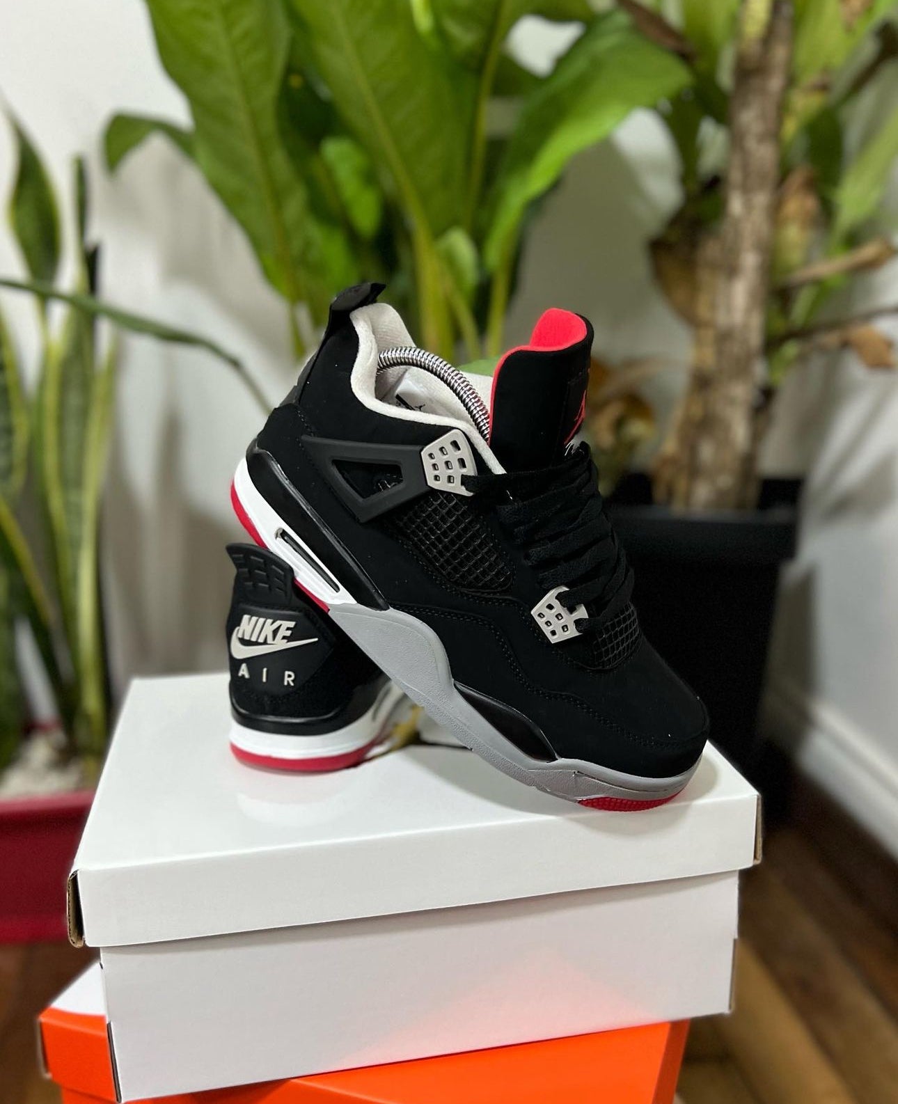 Jordan Retro Negro Rojo