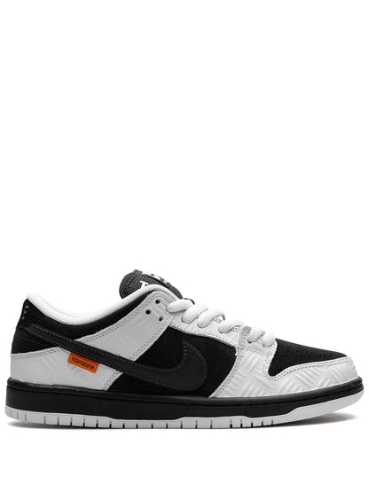 Nike SB Dunk Low x TIGHTBOOTH